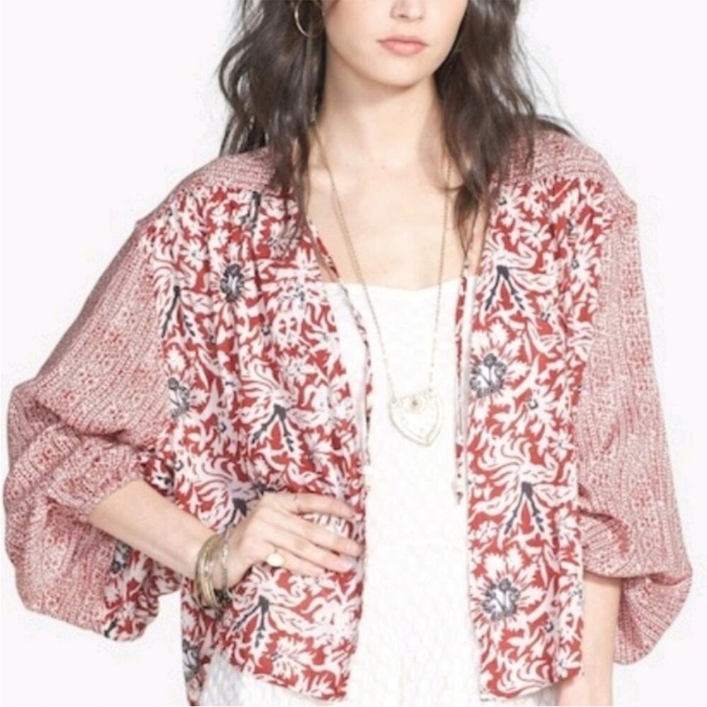 Free People red floral kimono balloon sleeve oversized lightweight flowy S